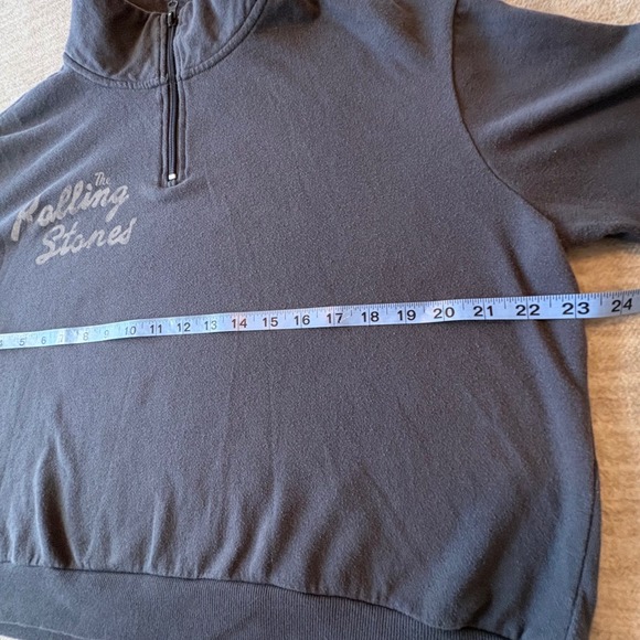 The Rolling Stones Womens Sweatshirt Medium 1/4 Zip Graphic Pullover - Picture 5 of 7